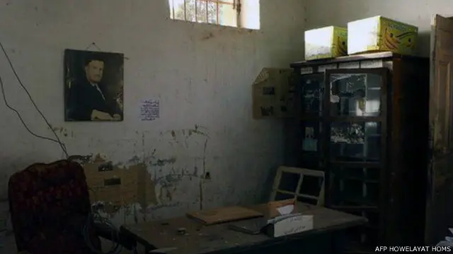 الرئيس السوري السابق حافظ الأسد استخدم السجن لتعذيب وقمع معارضيه السياسيين من اليساريين وجماعة الإخوان المسلمين