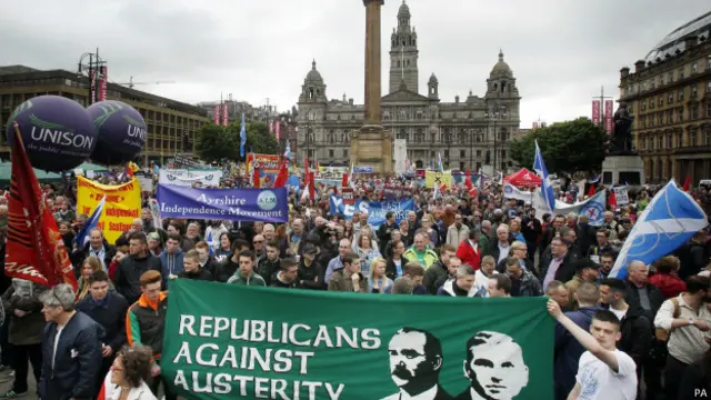 在格拉斯哥的抗议行动也有数千人参加