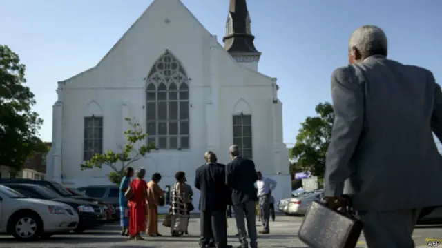 Церкву Чарльстона відкрили після стрілянини