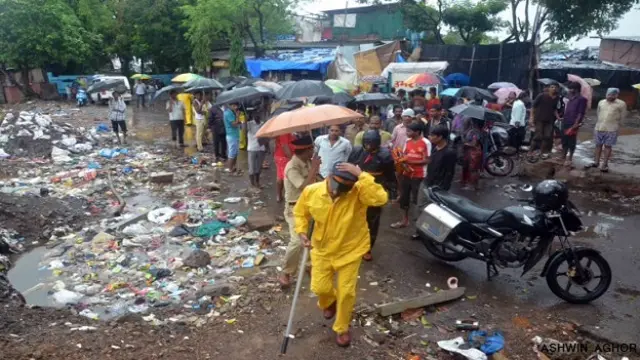 नक़ली शराब की वजह से मुंबई में कई मौतें