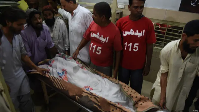 ڈاکٹر سیمی جمالی کے مطابق ہلاک ہونے والوں میں اکثریت عمر رسیدہ افراد کی ہے جن کو تیز بخار اور الٹی کی شکایت تھی جبکہ گرمی کے باعث پہلے سے بیمار افراد کی بھی طبیعت بگڑ گئی۔