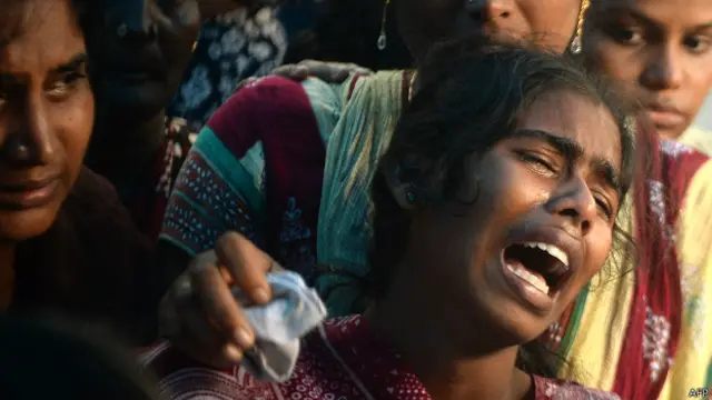 मुंबई ज़हरीली शराब कांड में मरने वालों के परिजन