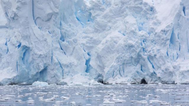 冰川融化造成的海平面升高可能讓某些國家成為『名義上的』國家。（來源：科學圖片庫Science Photo Library）