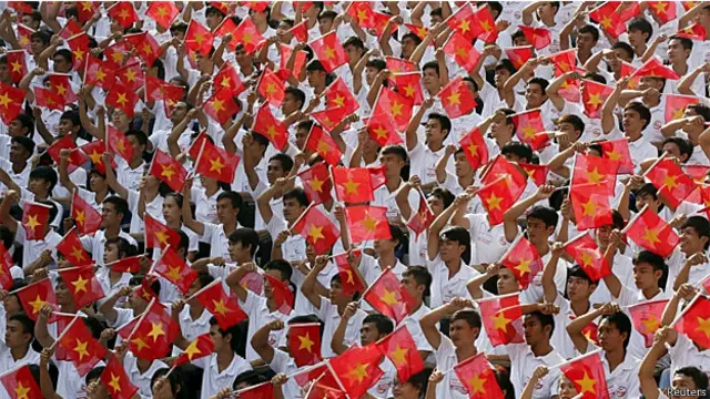 Có ý kiến trên mạng xã hội cho rằng môn lịch sử đang được dạy trong trường học là “sử chế độ” chứ không phải “sử dân tộc”