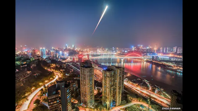  "Кровавая луна восходит над Чунцином" Чжоу Яньнаня