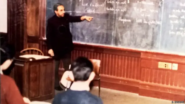 हारवर्ड यूनिवर्सिटी में गणित की क्लास लेते सुब्रमण्यम स्वामी