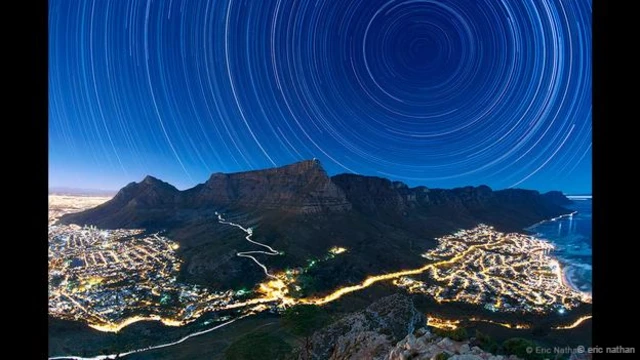 इस तस्वीर को 2015 की सवश्रेष्ठ तस्वीर आंका गया. इसके फोटोग्राफर एरिक नाथन हैं.