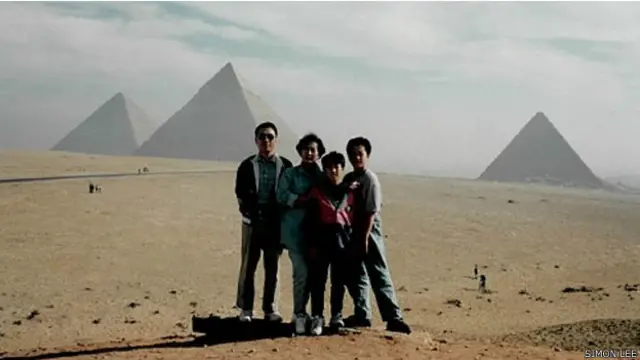 Simon Lee con su familia