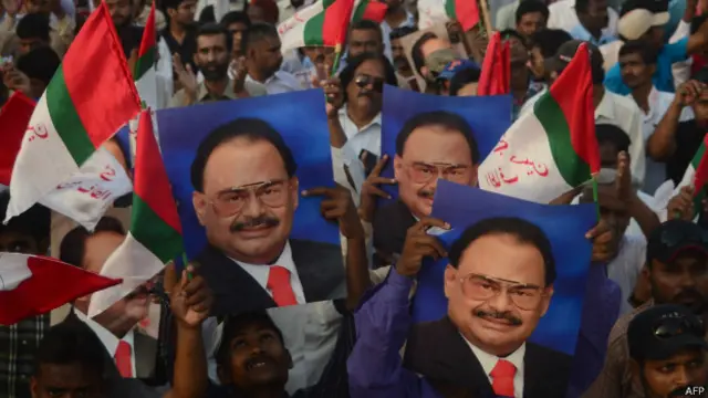 رابطہ کمیٹی نے کراچی سمیت سندھ بھر کے تاجروں، دکانداروں اور ٹرانسپورٹروں سے اپیل کی ہے کہ وہ پیر کے روزاپنا کاروبار، دکانیں اور ٹرانسپورٹ بند رکھیں