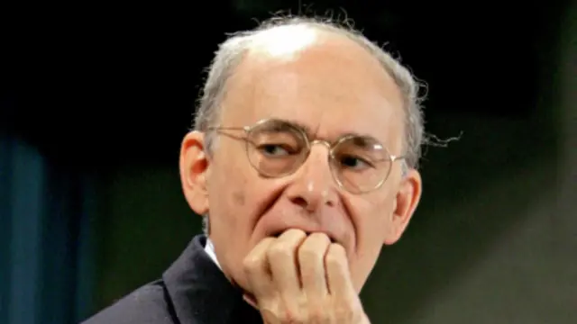 程慕阳的律师马塔斯曾担任赖昌星的辩护律师。