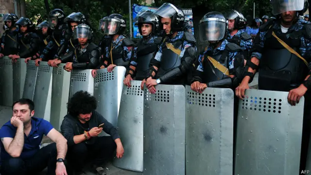 Акция протеста в Ереване 24 июня 2015 г.