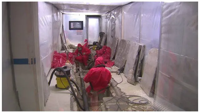 地下室的一些有害石棉去年被拆除移走。