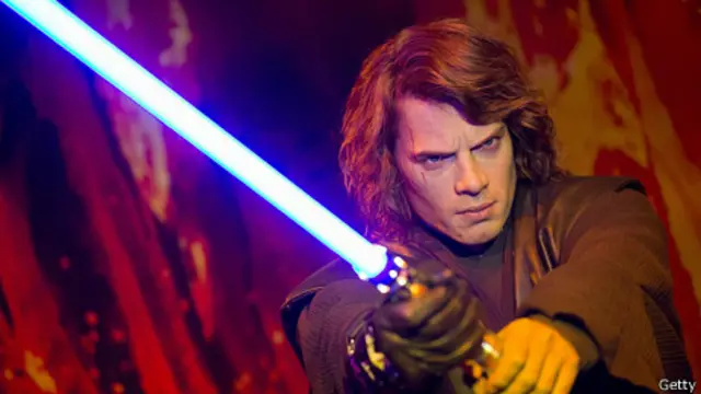 Звук світлового меча у "Зоряних війнах" – це шум телеекрана