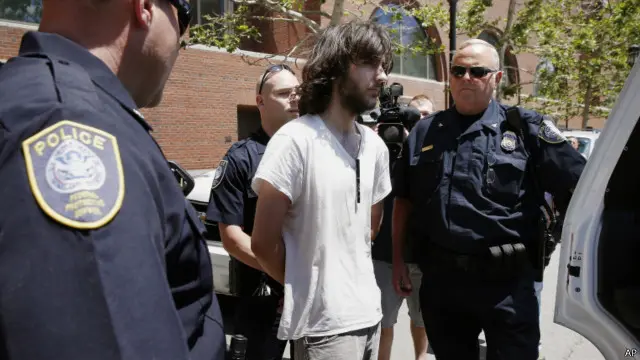 تسارنيف يعتذر لأول مرة عن قتل الضحايا 