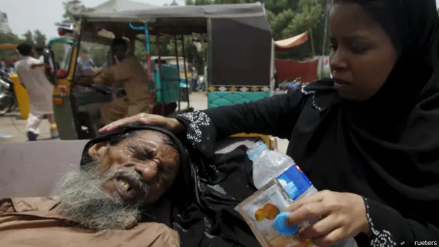 جو لوگ گرمی کی اس لہر میں سب سے زیادہ متاثر ہوئے ان میں بڑی تعداد کمزور اور نادار افراد کی تھی