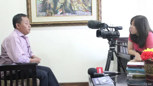 Kepada calon mempelai beda agama, Nurcholish juga mewanti-wanti agar keduanya tidak boleh menganggap nilai-nilai agamanya paling benar.