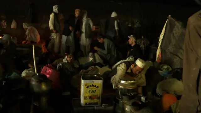 خو دا د دوزخ د یوې ټوټې په شان ده چې روږدي کسان په کې د خپل ژوند لنډ سفر په چټلۍ او درودونو کې تېروي.