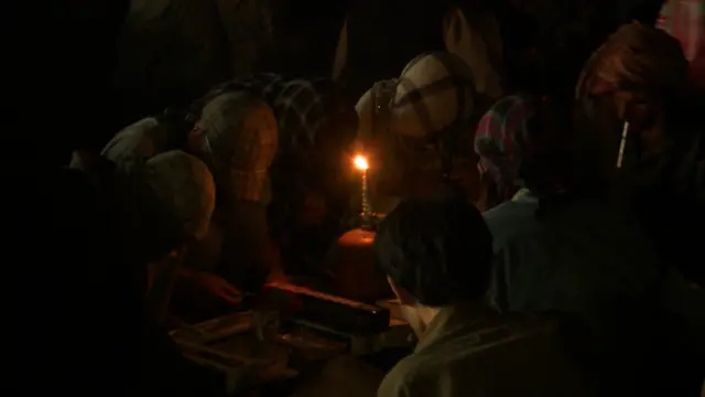 د کابل په ځانګړو سیمو کي په نشه یي توکو روږدي کسان راټولېږي او د سیمې د اوسېدونکو ژوند ستونزمنوي.