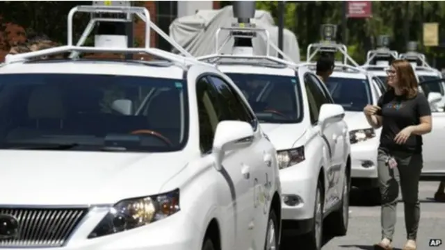 部分无人驾驶车是普通车改装的,部分是特制的。