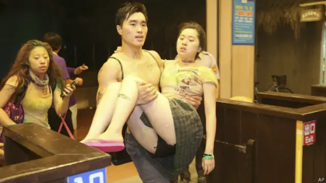 Sejauh ini penyebab insiden ini masih diselidiki oleh Kepolisian Taipei. Tim pemadam kebakaran telah berhasil memadamkan api. 