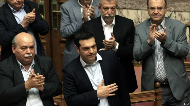 齊普拉斯在國會提出公投動議