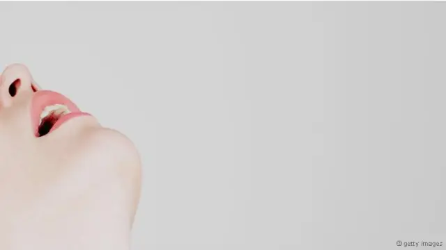 Existem várias vias pelas quais os genitais se comunicam com o cérebro na mulher