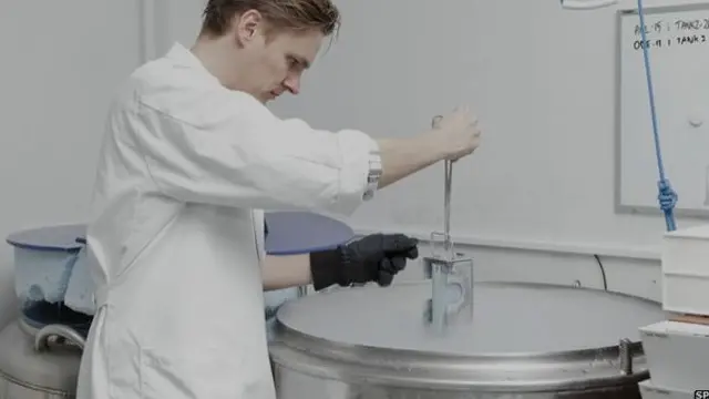 স্পার্ম ব্যাঙ্কে গবেষণা চলছে