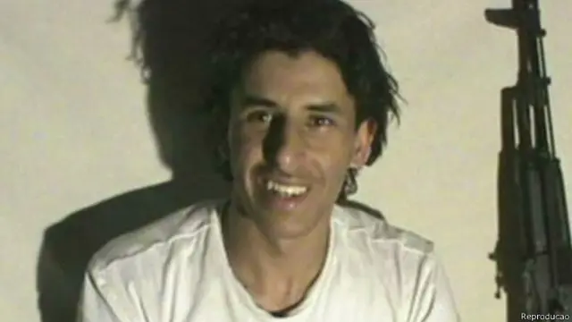 Seifeddine Rezgui diyakini mendapat bantuan senapan dan diantar ke lokasi untuk melakoni aksi penembakan.