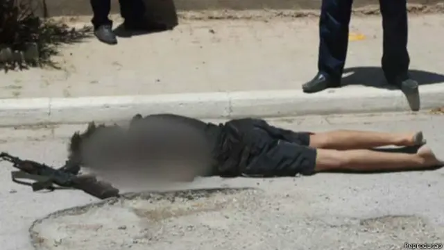 Seifeddine Rezgui tewas di lokasi penembakan setelah baku tembak dengan aparat keamanan Tunisia.