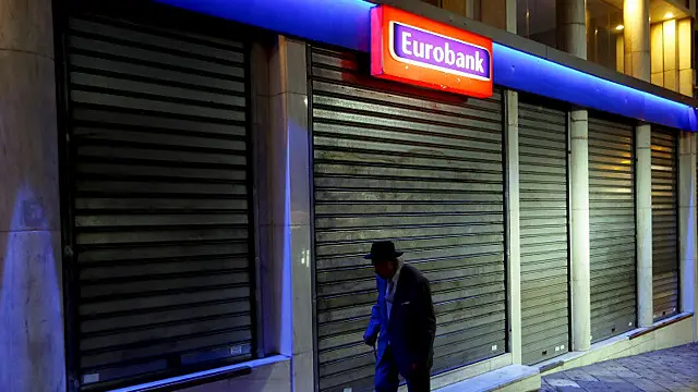 یونانی پارلیمان نے غیر ملکی سرمایہ کاروں کی جانب سے رکھی گئیں شرائط کو ماننے کے لیے ریفرینڈم کی حمایت کی ہے