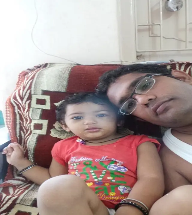 बेटी के साथ सेल्फ़ी