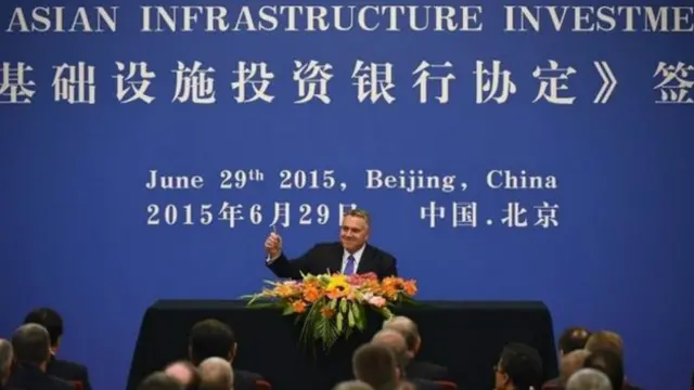 Kuruluş anlaşmasını ilk imzalayan Avustralyalı bakan Joe Hockey oldu.