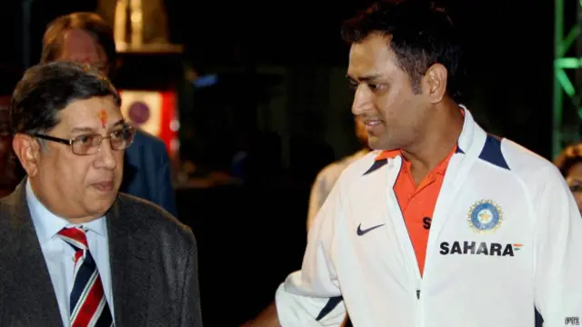 धोनी और श्रीनिवासन