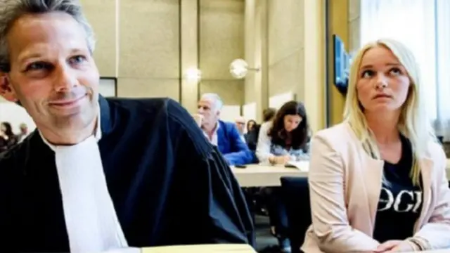 फ़ेसबुक रिवेंज पोर्न