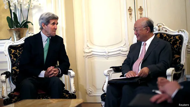  آقای امانو پیش و پس از سفر به تهران، با مقام های حاضر در مذاکرات اتمی در وین، گفت و گو کرد