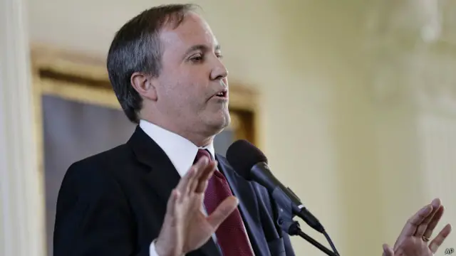 Кен Пэкстон