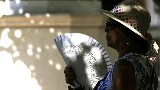 یورپی ملک سپین اور پرتگال گرمی کی شدید لہر کی لپیٹ میں ہیں اور حکام نے شہریوں کی صحت کے حوالے سے وراننگ جاری کی ہے۔