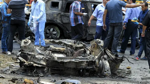 استهدف الهجوم موكب النائب العام لدى خروجه من منزله بضاحية مصر الجديدة.