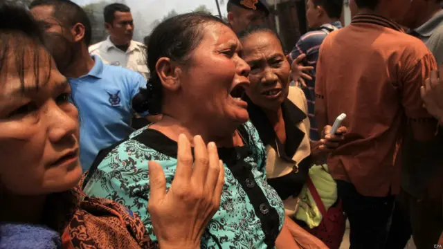 sanak saudara pesawat hercules yang jatuh di Medan