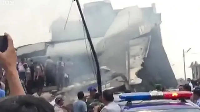 Sebagian dari korban adalah warga sipil, yang disebutkan merupakan anggota keluarga TNI AU