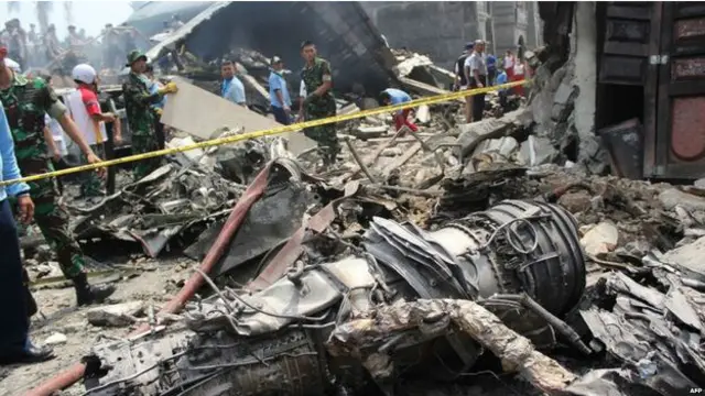 Крушение самолета в Индонезии