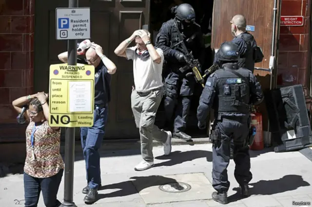 倫敦警方近日舉行了反恐演習