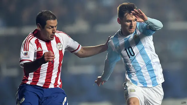 Walaupun tidak mencetak gol, Lionel Messi, kapten Argentina, berperan besar atas lahirnya empat gol Argentina melalui umpan-umpannya.