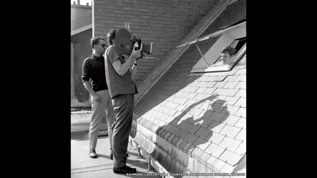 À Bout de Souffle (Paris). Copyright Raymond Cauchetier, Courtesty James Hyman Gallery