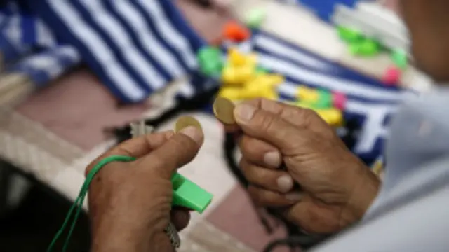 ग्रीस में राहत समझौते प्रस्तावों पर पांच जुलाई को जनमत संग्रह होगा. 