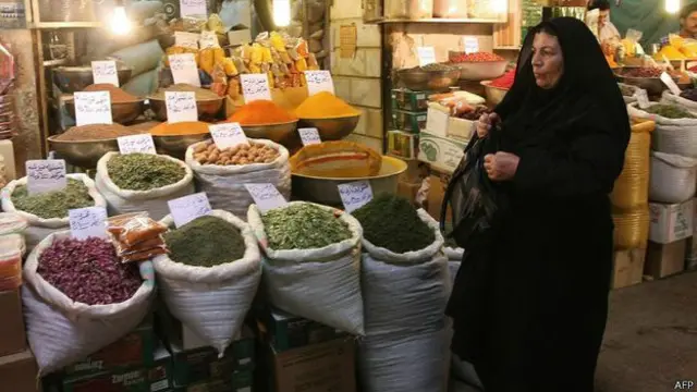 ایران پر عائد پابندیوں نے عام لوگوں کو بری طرح متاثر کیا ہے 