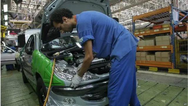 اگر معاہدہ طے پا جاتا ہے تو ایران کی روزمرہ زندگی پر اثر انداز ہونے والی شدید پابندیاں اٹھا لی جائیں گی