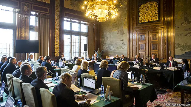 Một phiên điều trần tại Tòa án Trọng tài Thường trực của Liên hiệp quốc tại La Haye, Hà Lan.