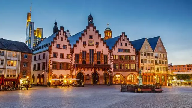 Romerberg là quảng trường trung tâm, nằm tại Altstadt, khu phố cổ của Frankfurt (Hình: Thinkstock)