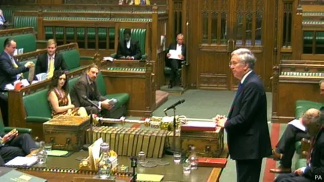 فالون از نمایندگان مجلس خواسته است منع گسترش حملات هوایی به داخل خاک سوریه را مورد بازنگری قرار دهند